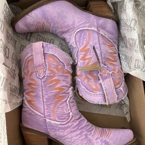 Dingo distressed purple cowboy boots